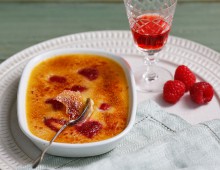 Raspberry and vanilla crème brulee