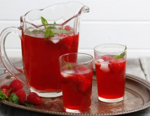 Raspberry iced tea