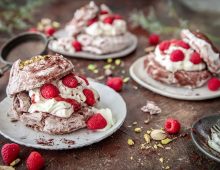 Mini Raspberry & Chocolate Pavlovas